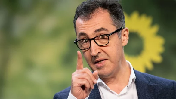 Cem &Ouml;zdemir - &copy; Foto: Marijan Murat/dpa