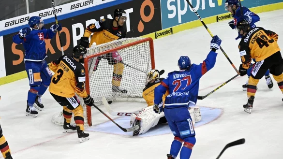 Deutsches Eishockey-Team verpasst den Titel - &copy; Foto: Henning Kaiser/dpa