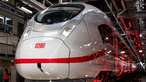 ICE 3neo - &copy; Foto: Fabian Sommer/dpa