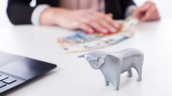 Studie: Aktienfonds legen im ersten Halbjahr deutlich zu - &copy; Foto: Christin Klose/dpa-tmn