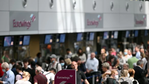 - &copy; Federico Gambarini/dpa