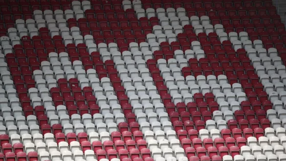 - &copy; Tom Weller/dpa