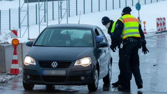 Coronavirus - Verkehrslage an deutsch-tschechischer Grenze - &copy; Foto: Daniel Sch&auml;fer/dpa-Zentralbild/dpa
