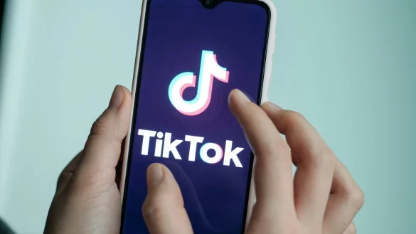 Tiktok - &copy; Foto: Jens Kalaene/dpa-Zentralbild/dpa-tmn