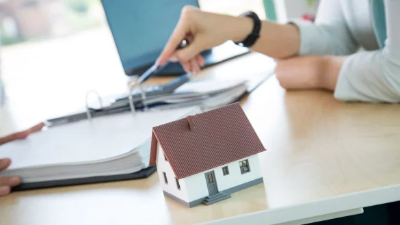 Immobilienrecht: Was das Wort «bauseits» im Bauvertrag bedeutet - © Foto: Christin Klose/dpa Themendienst/dpa-tmn