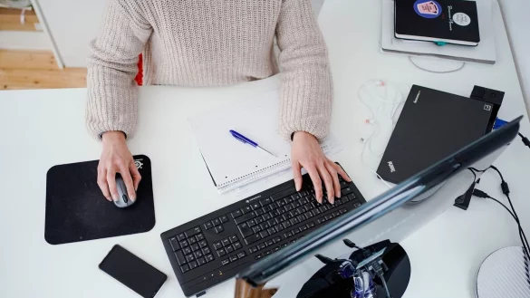 - &copy; Uwe Anspach/dpa