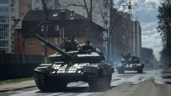 - © Evgeniy Maloletka/AP/dpa