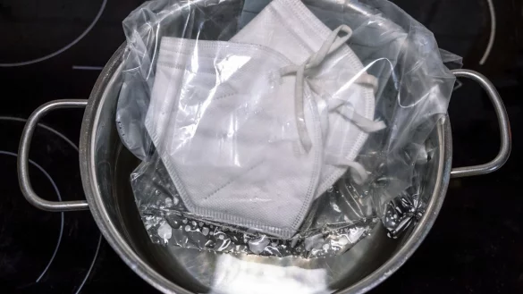 Auskochen im Topf - &copy; Foto: Laura Ludwig/dpa-tmn