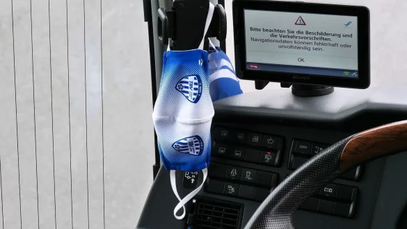 Die TBV-Maske geh&ouml;rt neben dem Navi zur Grundausstattung im neuen TBV-Bus. - &copy; J&ouml;rg Hagemann