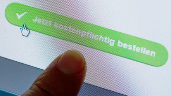 Einkaufen im Internet - &copy; Foto: Jens B&uuml;ttner