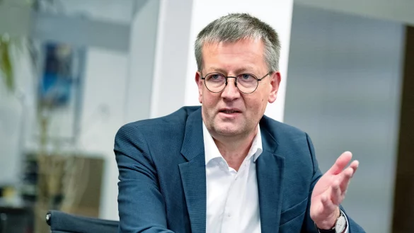 Der SPD-Politiker Burkhard Blienert ist seit 2022 Beauftragter für Sucht- und Drogenfragen der Bundesregierung. - © Barbara Franke