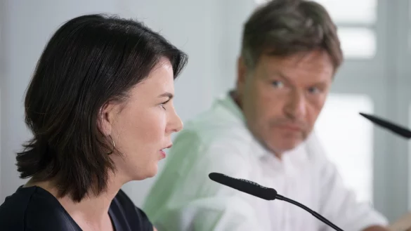 Annalena Baerbock und Robert Habeck - &copy; Foto: Sebastian Kahnert/zb/dpa