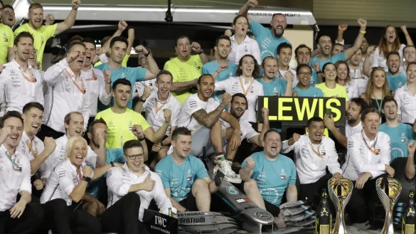 Team Mercedes - &copy; Foto: Hassan Ammar/AP/dpa