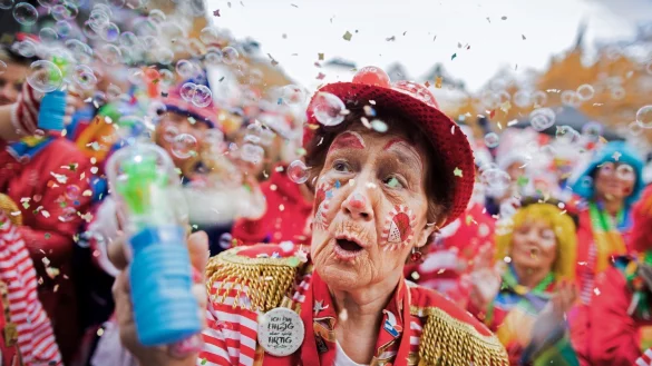 Karneval - &copy; Foto: Rolf Vennenbernd/dpa