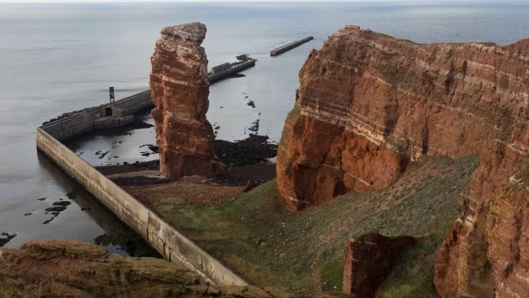 Lange Anna Helgoland - &copy; Foto: Lino Mirgeler/dpa
