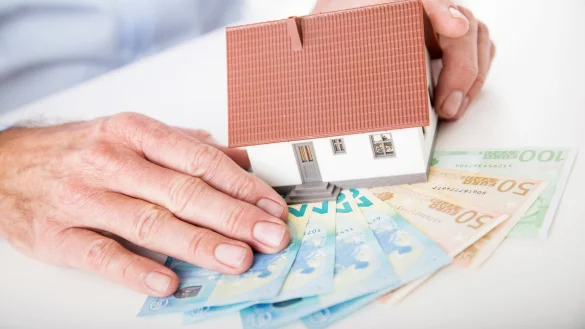 Immobilienkredit - &copy; Foto: Christin Klose/dpa-tmn