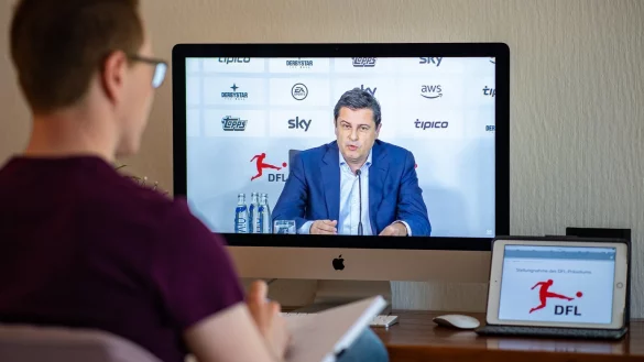DFL-Videoschalte - &copy; Foto: Guido Kirchner/dpa
