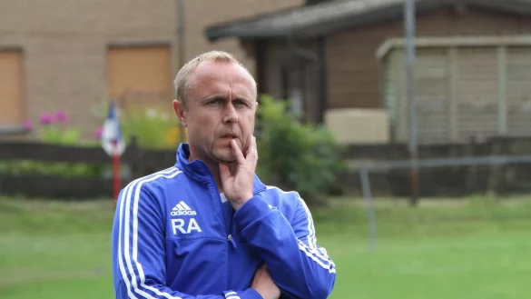 Weiter Trainer des FC Donop-Voßheide: Ralf Akmann hat vor kurzem seinen C-Schein gemacht. - © Sebastian Lucas