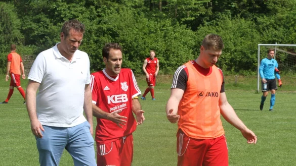 Trainer beim RSV Barntrup: Andre K&ouml;ller und Nico Haase schafften 2017 als Interimscoaches den Klassenerhalt, Daniel Barbarito war bis zum Sommer RSV-Trainer. - &copy; Sebastian Lucas(LZ)