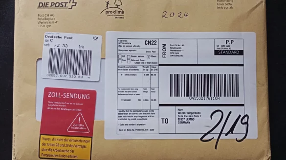 Ein Umschlag, der es in sich hatte: Briefmarken aus der Schweiz. Aber: Die Bestimmungen beim Zoll sind "beinhart". - © Axel Bürger
