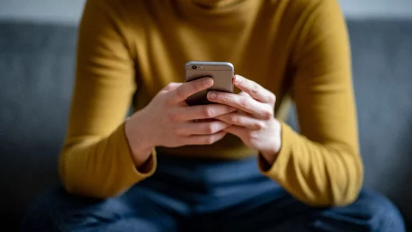 Handy - &copy; Foto: Fabian Sommer/dpa