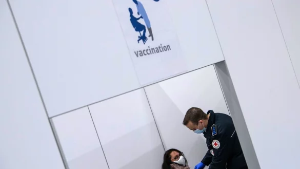 Testlauf im Corona-Impfzentrum - &copy; Foto: Boris Roessler/dpa