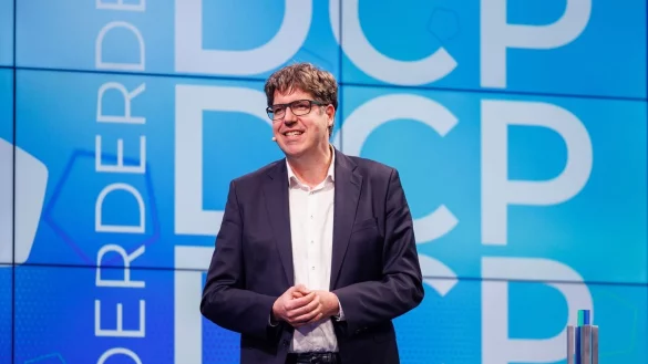 - &copy; Matthias Balk/dpa