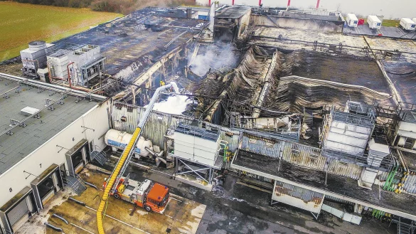 Alles zerst&ouml;rt: Eine Wiederaufnahme der Produktion sei in den n&auml;chsten drei Jahren unwahrscheinlich und daher eine Betriebsstillegung "unumg&auml;nglich", teilt das Unternehmen mit. - &copy; Marc K&ouml;ppelmann