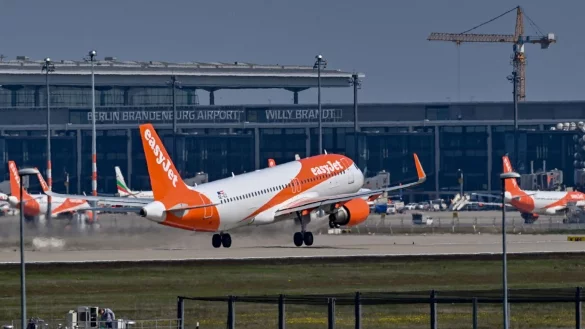 Easyjet - &copy; Foto: Patrick Pleul/dpa-Zentralbild/dpa