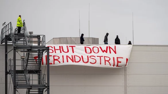 &laquo;Shut Down Tierindustrie&raquo; - &copy; Foto: Guido Kirchner/dpa