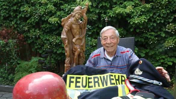 G&uuml;nter Bock ist seit 70 Jahren Feuerwehrmann. - &copy; Alexandra Schaller