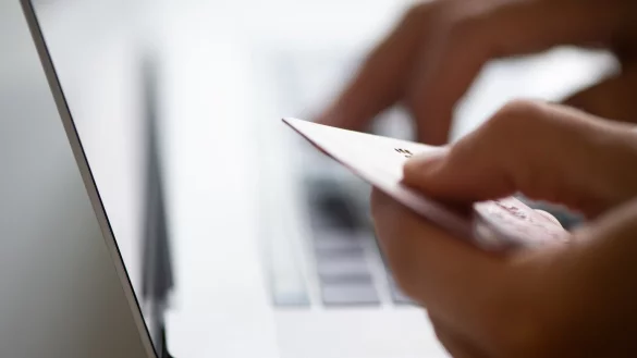 Kriminelle haben es auf Bankdaten abgesehen - &copy; Foto: Franziska Gabbert/dpa-tmn