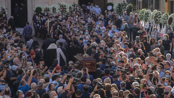 Abschied von Mikis Theodorakis - &copy; Foto: Harry Nakos/AP/dpa