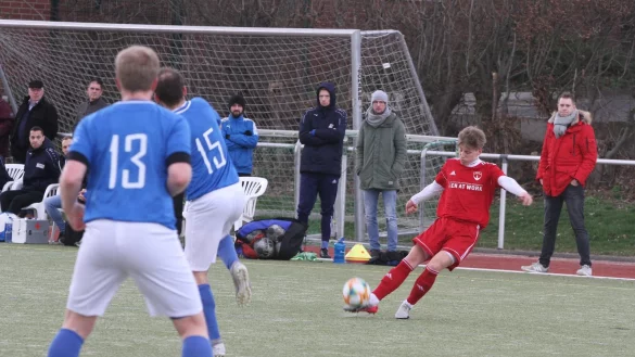 Muss derzeit auch pausieren: Fynn Luca Vollmer und der Post-TSV Detmold. - &copy; Sebastian Lucas
