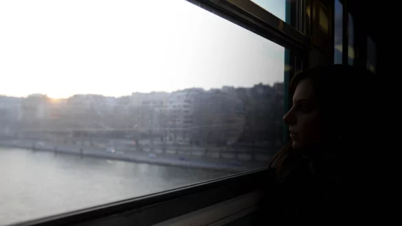 Rechtsruck: Eine Bekannte unseres Autors postet rasstistische Spr&uuml;che auf Twitter. Wie soll man damit umgehen? Die Frau auf dem Foto ist nicht Jenny. - &copy; picture alliance / blickwinkel (Symbolbild)