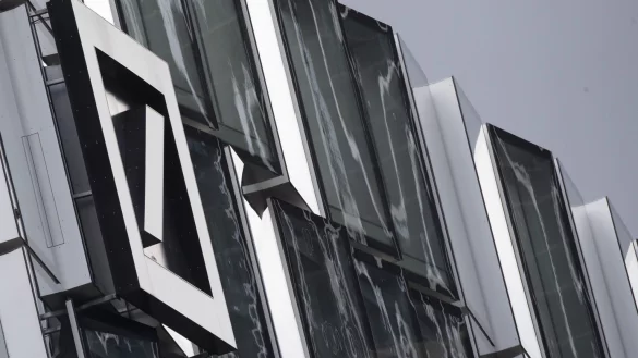 Deutsche Bank - &copy; Foto: Boris Roessler/dpa