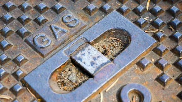 - &copy; Julian Stratenschulte/dpa