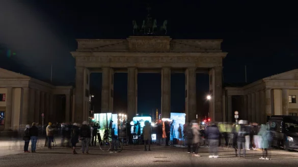 Earth Hour - Berlin - &copy; Foto: Paul Zinken/dpa-Zentralbild/dpa