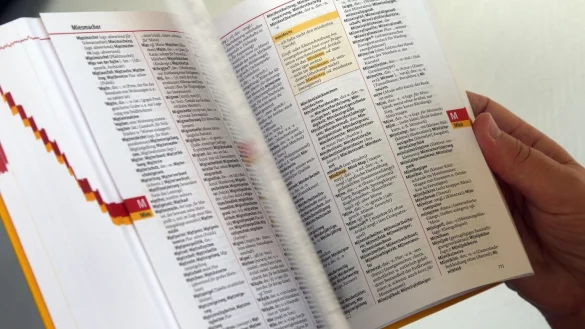 Englisch als zweite Verwaltungssprache - &copy; Foto: Wolfgang Kumm/dpa