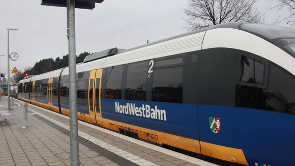 Es ging nicht voran: Wegen eines technischen Defektes an einem Bahn&uuml;bergang in Paderborn gab es erhebliche Probleme auf der Strecke derSennebahn, die von der Nordwestbahn befahren wird. - &copy; Sigurd Gringel