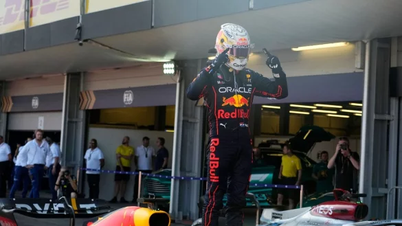 - &copy; Sergei Grits/AP/dpa