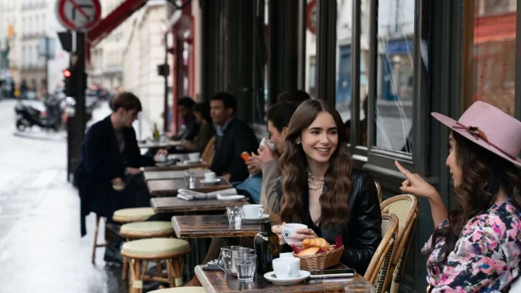 Netflix-Serie &laquo;Emily in Paris&raquo; - Foto: Stephanie Branchu/Netflix &copy; 2020/dpa