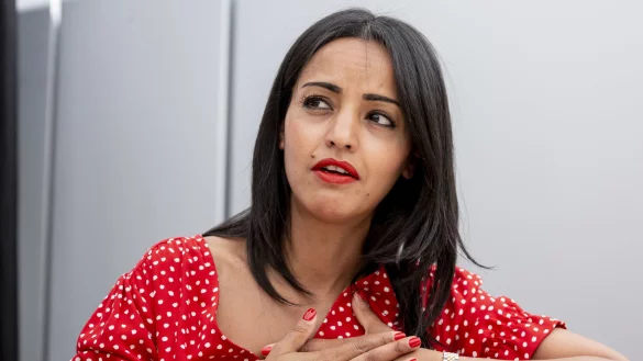 Sawsan Chebli ist im Internet immer wieder Ziel von Drohungen oder Beleidigungen. - © picture alliance/dpa