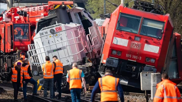 Zugunfall - &copy; Foto: Moritz Frankenberg/dpa