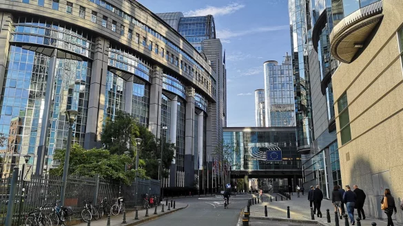 Im "Quartier Europ&eacute;en" in Br&uuml;ssel tagt das Europ&auml;ische Parlament. Dort sitzt auch die Europ&auml;ische Kommission. - &copy; Pixabay