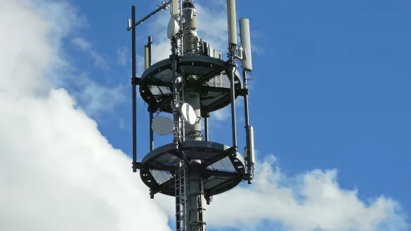 Fl&auml;chendeckende Versorgung: Telekommunikations-Unternehmen wollen die letzten Funkl&ouml;cher schlie&szlig;en. - &copy; Symbolbild: Pixabay