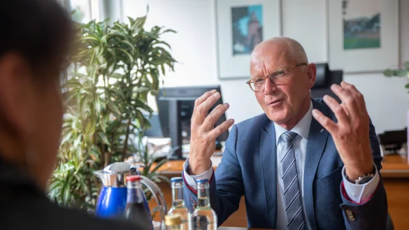 L&uuml;gdes B&uuml;rgermeister Heinz Reker im Interview.&nbsp; - &copy; Jannik Stodiek