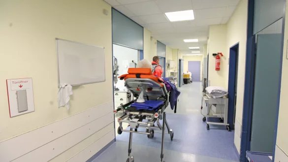 Viel zu tun: Die &uuml;berlastete Notaufnahme im Klinikum Detmold h&auml;lt die Mitarbeiter auf Trab. - &copy; Vera Gerstendorf-Welle