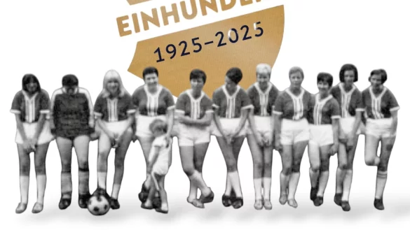 Elf Frauen plus ein Kind: Das ist Lippes erste Frauenfußballmannschaft. - © SVE Jerxen-Orbke/Montage:Jörg Hagemann