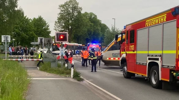 T&ouml;dlicher Unfall auf den Gleisen der Eurobahn-Strecke am Bahn&uuml;bergang Oldentruper Stra&szlig;e, N&auml;he Bahnsteig Oldentrup - &copy; Charlotte Mahncke